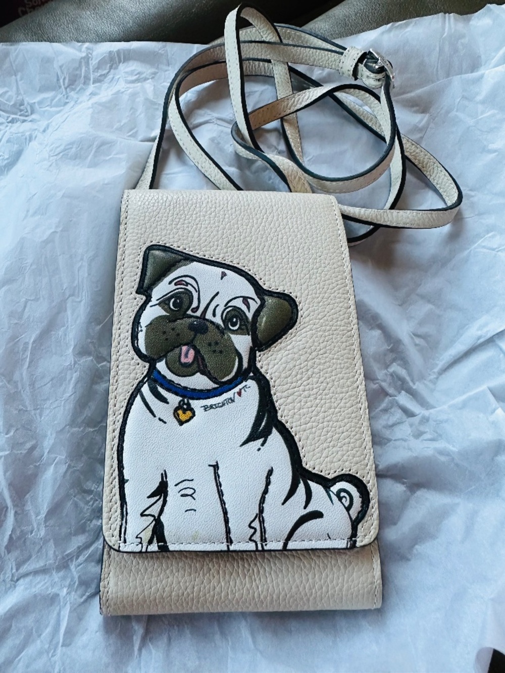 Brighton Beige Bulldog Phone Organizer